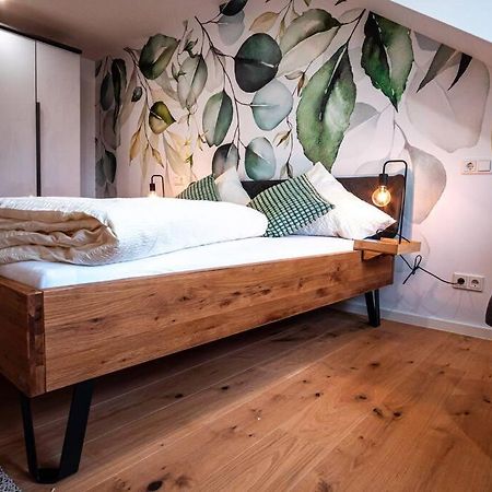 Neue Fewo Mit Schlossblick - Urlaub Im Wein- Und Ferienort Bekond 外观 照片